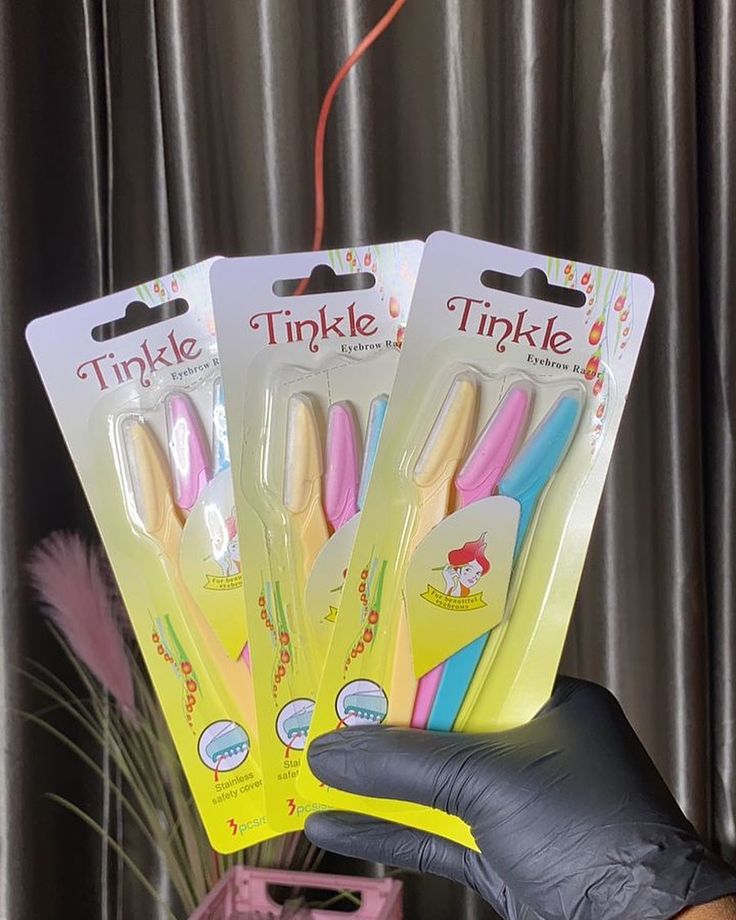 Tinkle facial proffessional razor