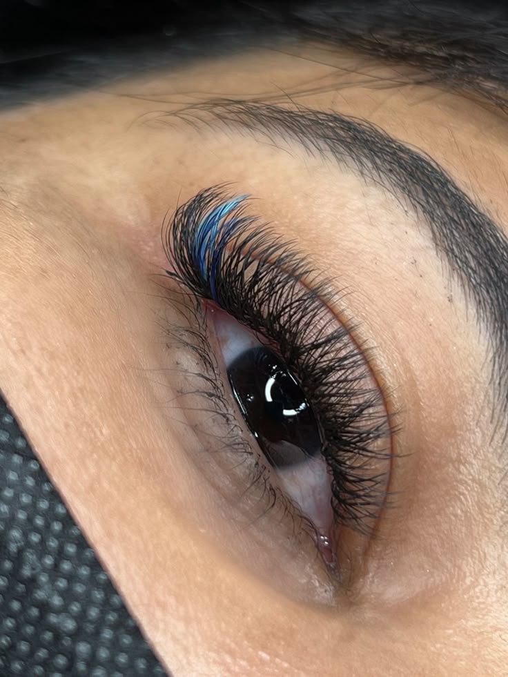 Coloured lashes