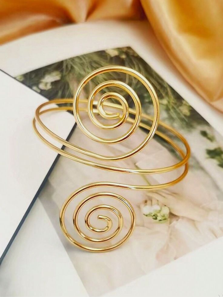 Armlets