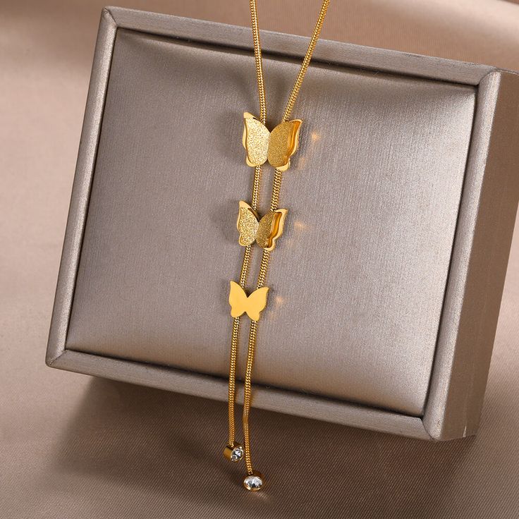 Betterfly triple necklace