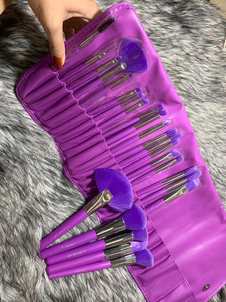 Leather skin preffessional high quality make up brushes