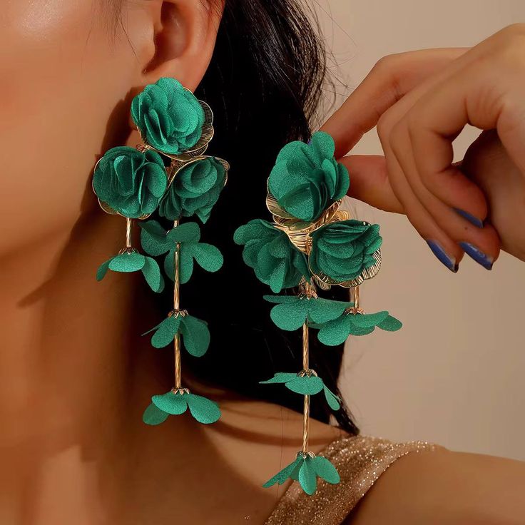 Flower statement earings 2.0