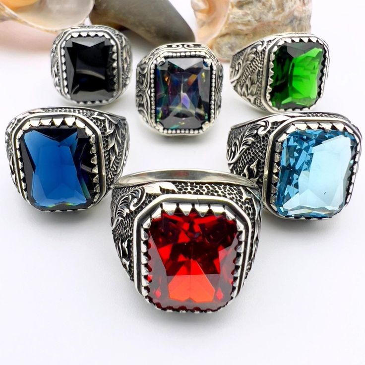 Petcore man rings